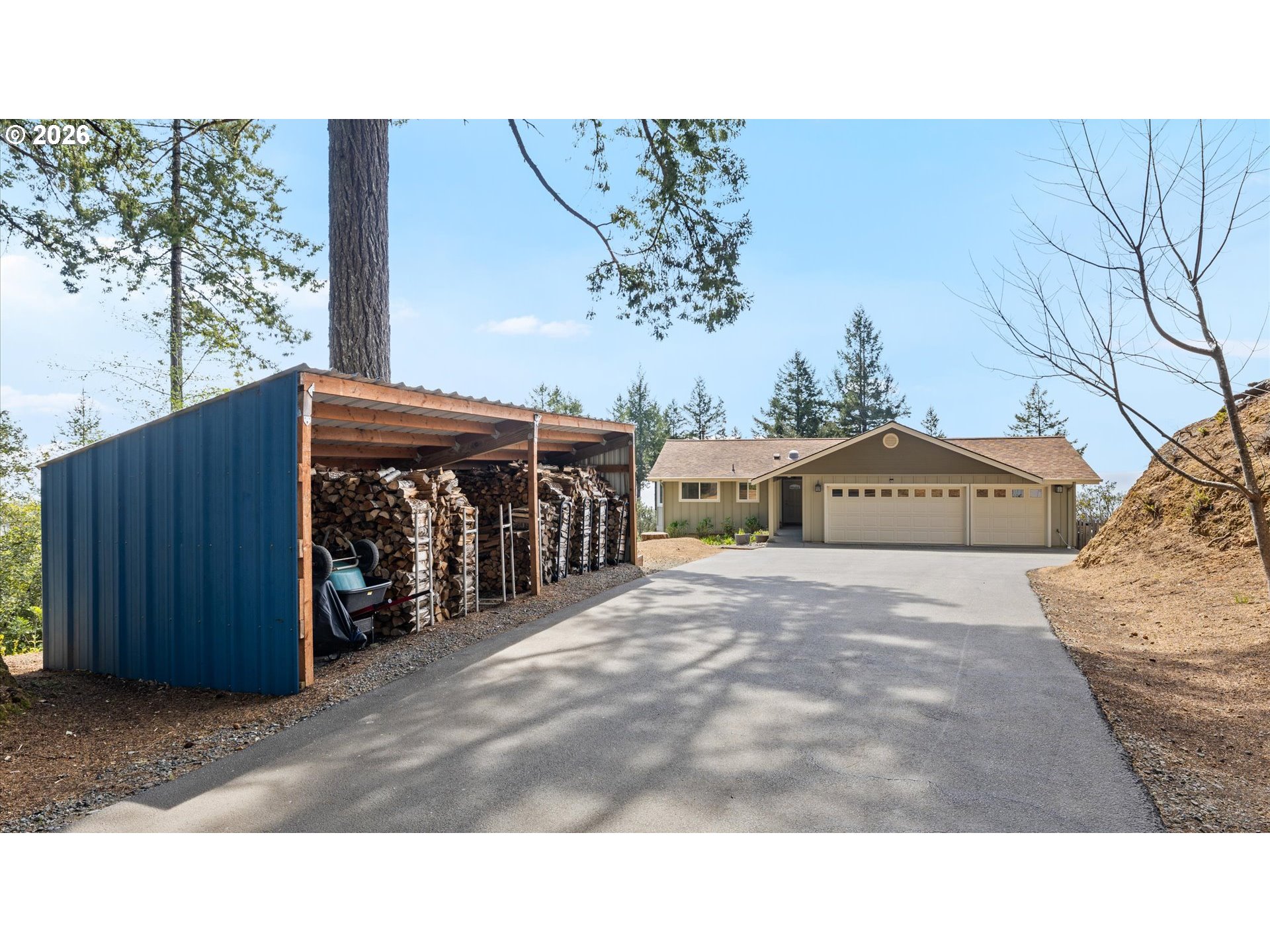 18484 Carpenterville Road Brookings, OR 97415 - Photo 3 of 48 Driveway