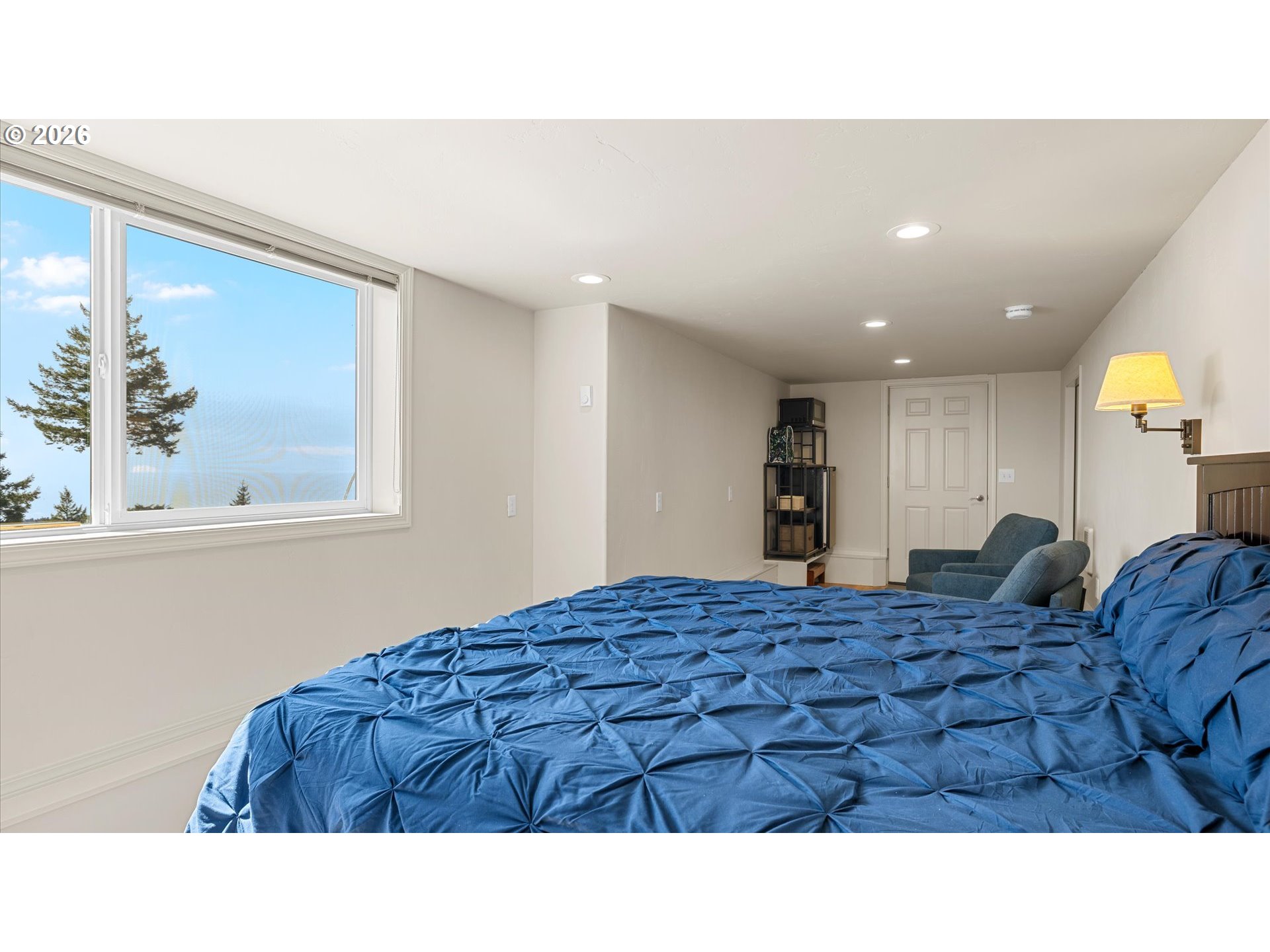 18484 Carpenterville Road Brookings, OR 97415 - Photo 31 of 48 Guest Quarters