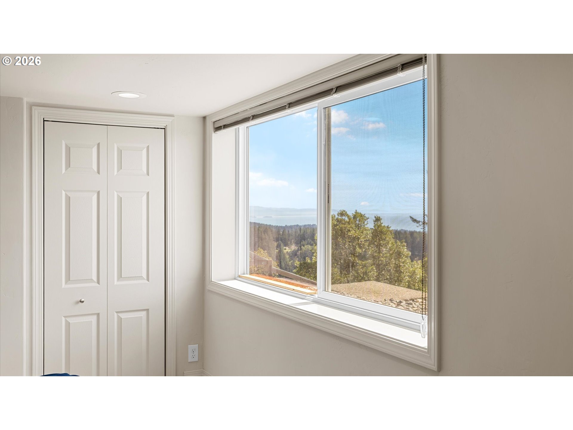 18484 Carpenterville Road Brookings, OR 97415 - Photo 32 of 48 Guest Quarters