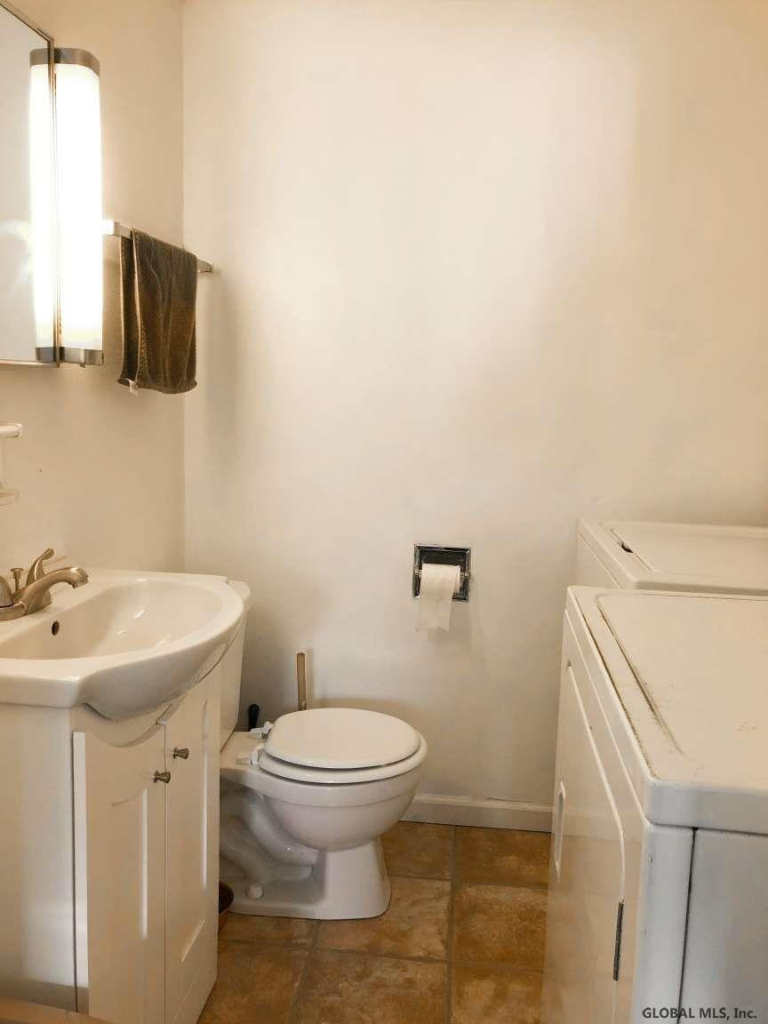 1115-1117 Raymond Road Malta, NY 12020 - Photo 15 of 18 Photo 15