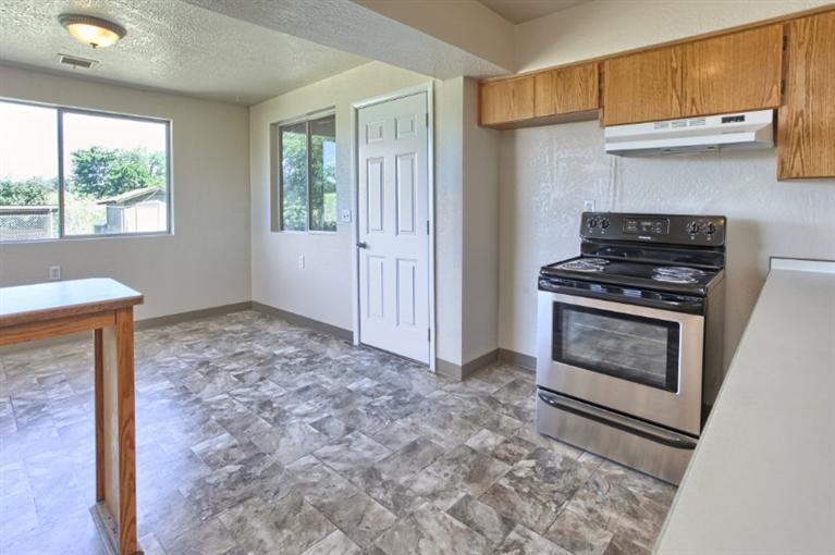5476 Upton Road Central Point, OR 97502 - Photo 11 of 32 Additional Photo
