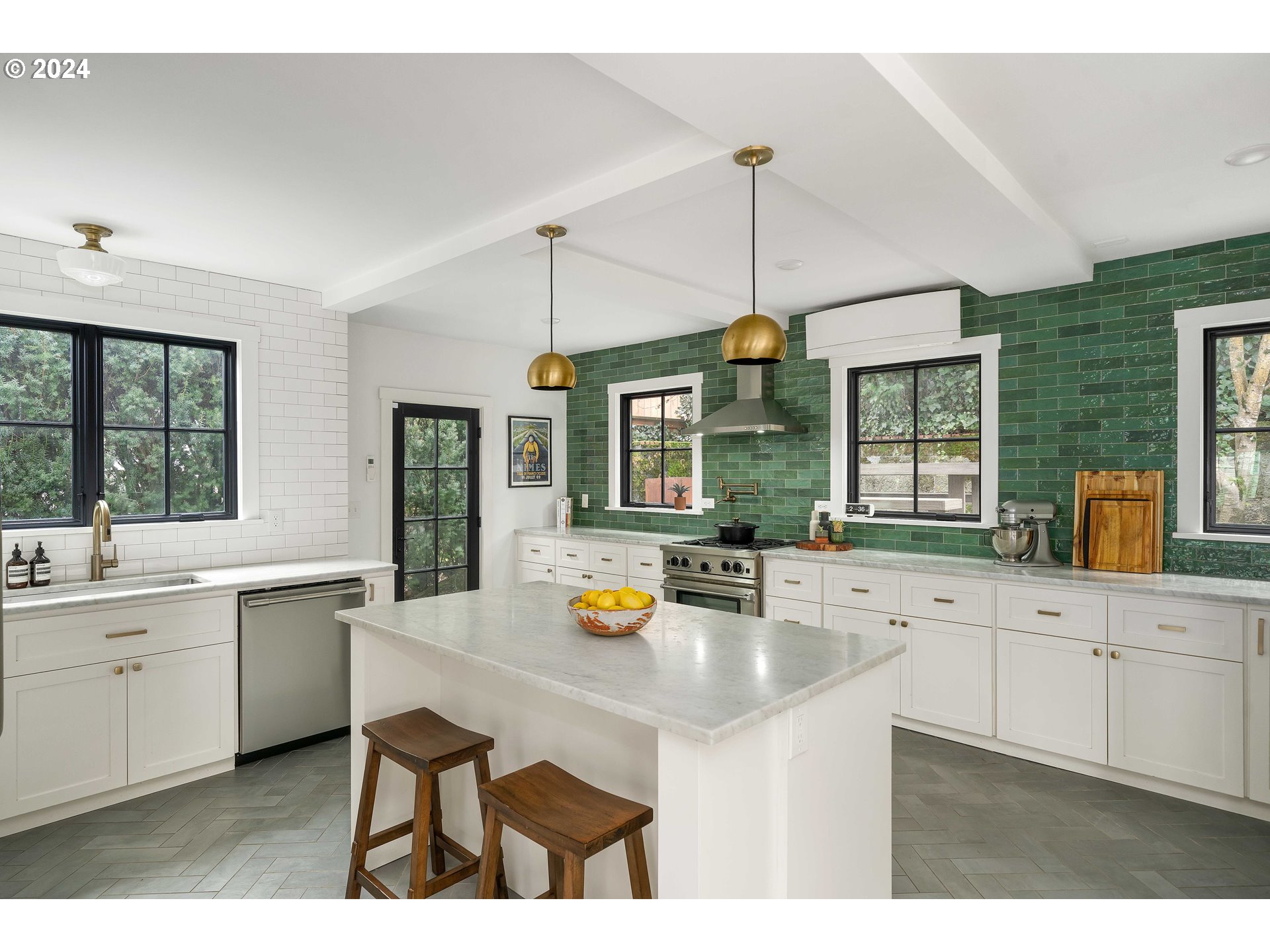 1826 Southwest Myrtle Street Portland, OR 97201 - Photo 14 of 42 Kitchen