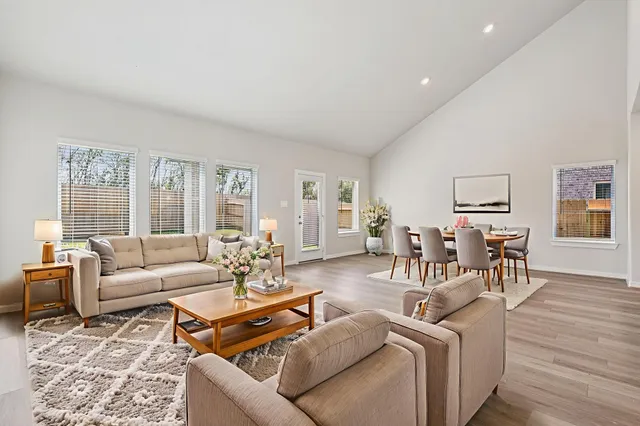 $386,940 | 5403 Kingdom Heights Boulevard, Rosenberg, TX 77471