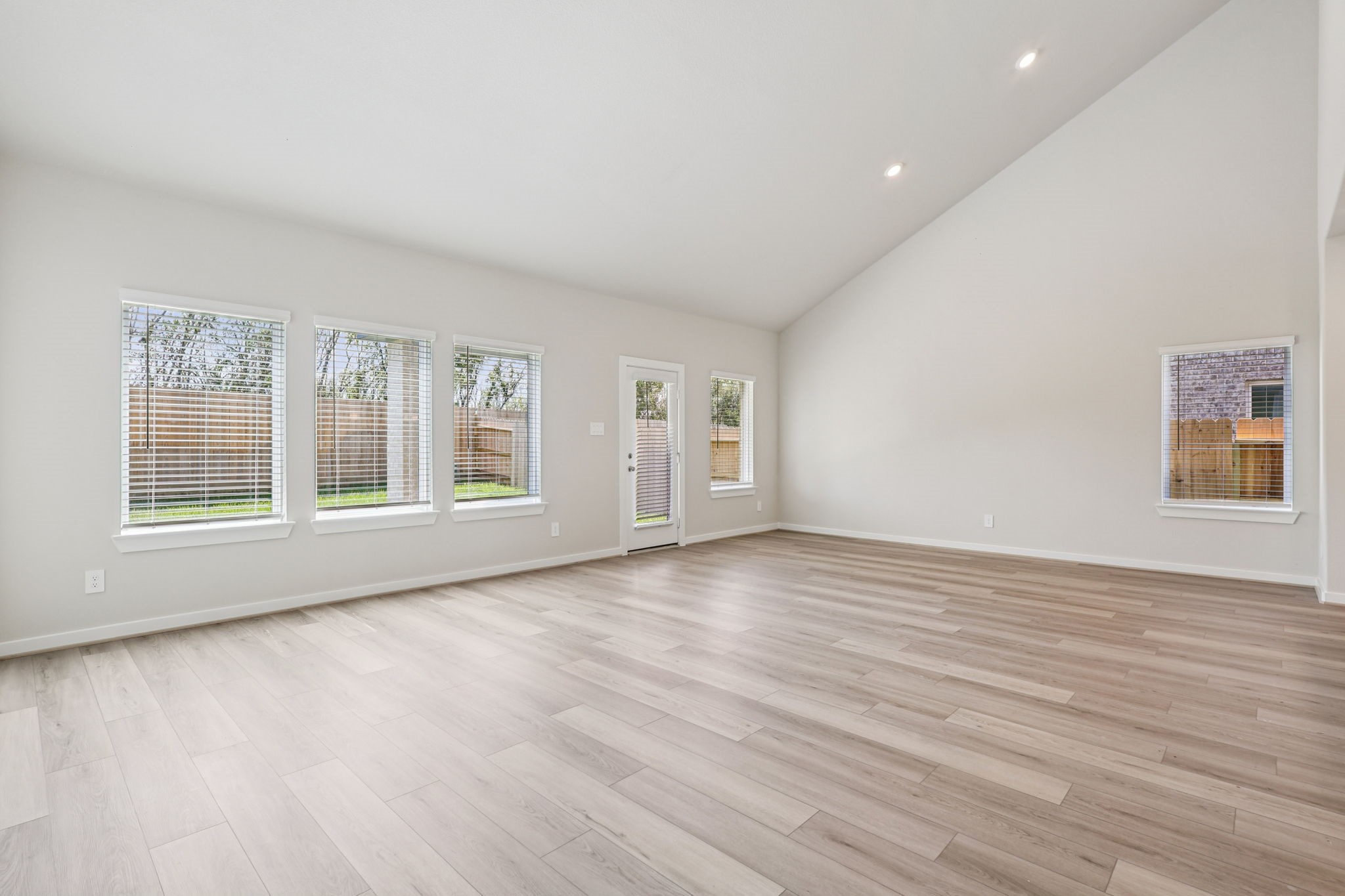 5403 Kingdom Heights Boulevard Rosenberg, TX 77471 - Photo 10 of 41