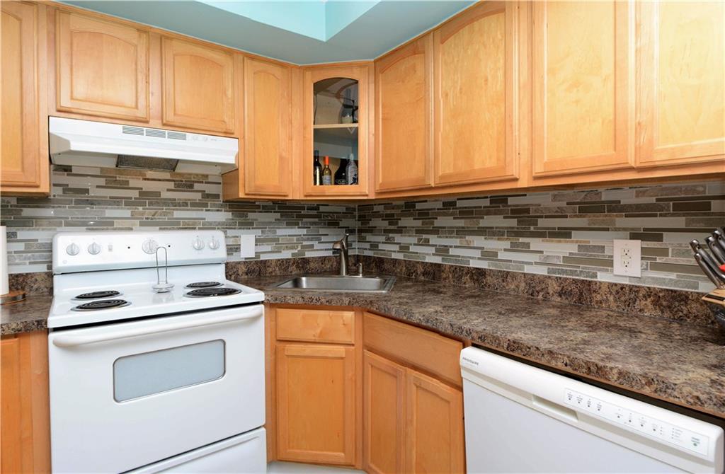 7454 Harcourt Road Indianapolis, IN 46260 - Photo 13 of 25 Gallery Image 13