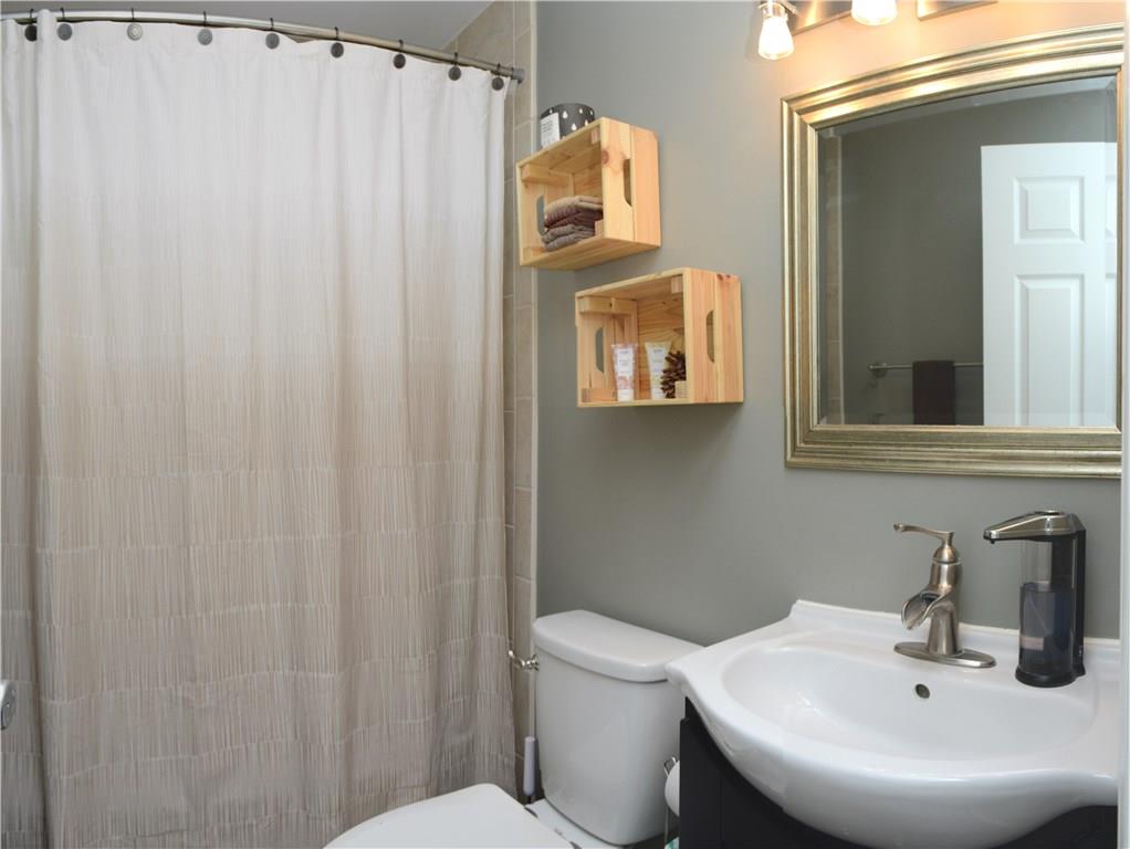 7454 Harcourt Road Indianapolis, IN 46260 - Photo 16 of 25 Gallery Image 16