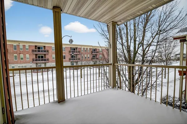 $284,900 | 1300 School Street, Unit 207, Sun Prairie, WI 53590