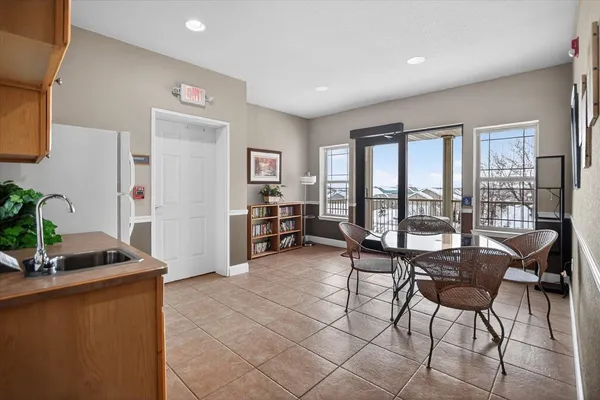 $284,900 | 1300 School Street, Unit 207, Sun Prairie, WI 53590