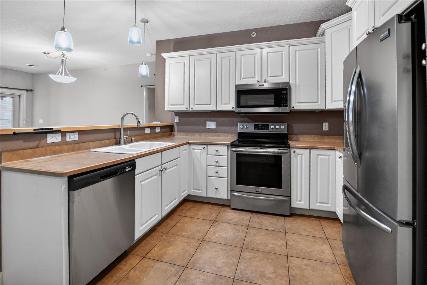 1300 School Street, Unit 207 Sun Prairie, WI 53590 - Photo 5 of 36