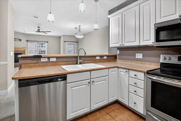 $284,900 | 1300 School Street, Unit 207, Sun Prairie, WI 53590