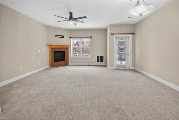 $284,900 | 1300 School Street, Unit 207, Sun Prairie, WI 53590