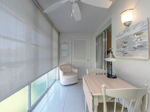 $1,700 | 17 Vista Palm Lane, Unit 207, Vero Beach, FL 32962