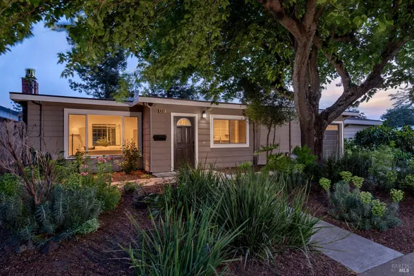 $689,000 | 432 Cortez Drive, Petaluma, CA 94954