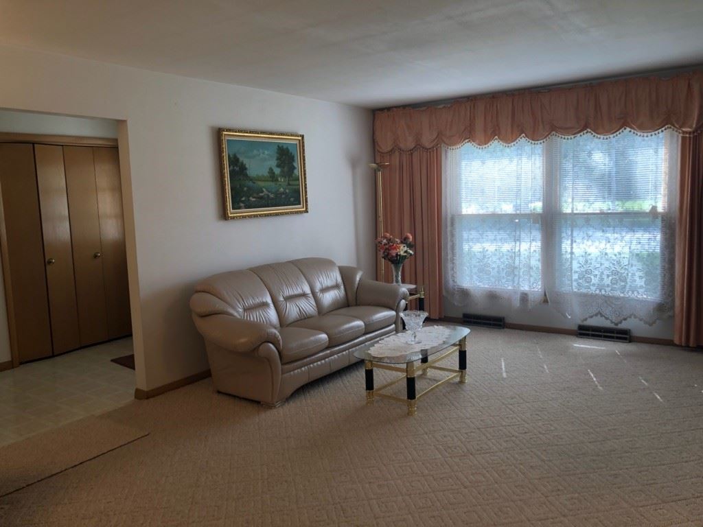 903 North Alpine Road Rockford, IL 61107 - Photo 3 of 25 Gallery Image 3