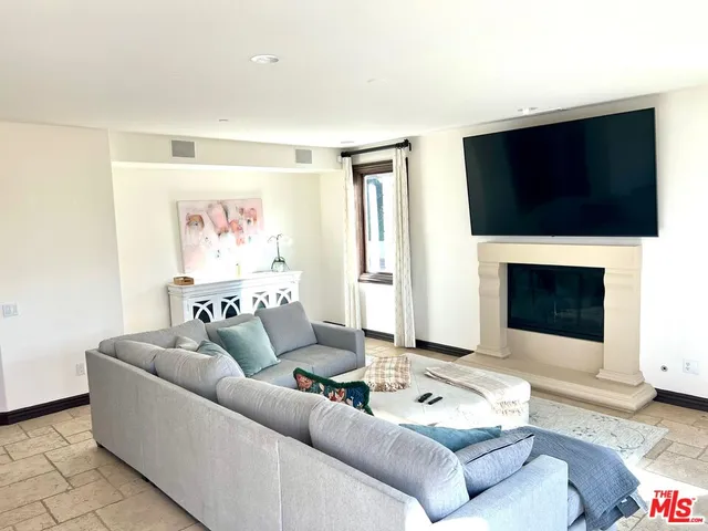 $3,499,000 | 435 Woodbluff Road, Calabasas, CA 91302