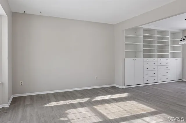 $290,000 | 4227 River Oaks Drive, Florissant, MO 63034