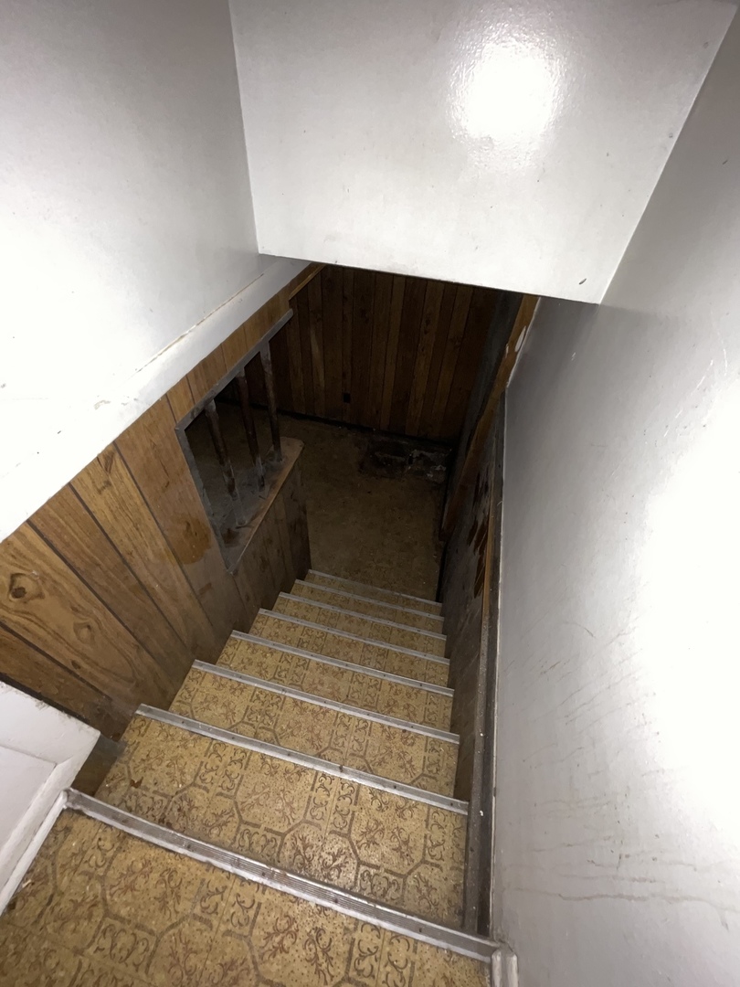 210 Calumet Boulevard Harvey, IL 60426 - Photo 12 of 23