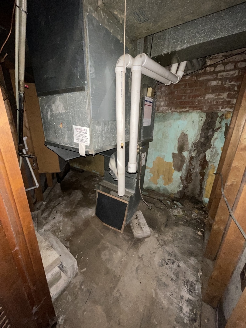 210 Calumet Boulevard Harvey, IL 60426 - Photo 16 of 23