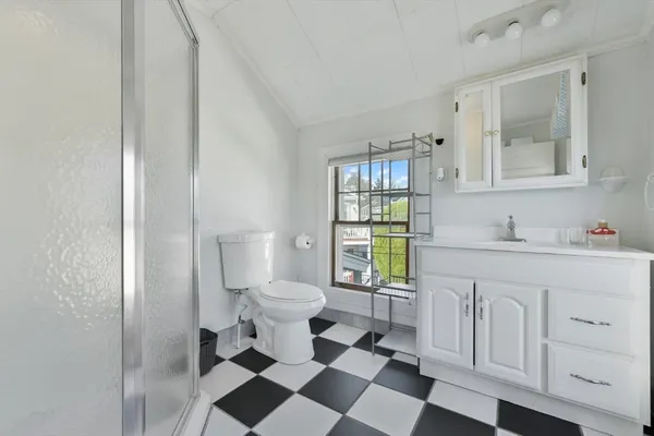 $2,300 | 23 Tafts Avenue, Unit 2, Winthrop, MA 02152