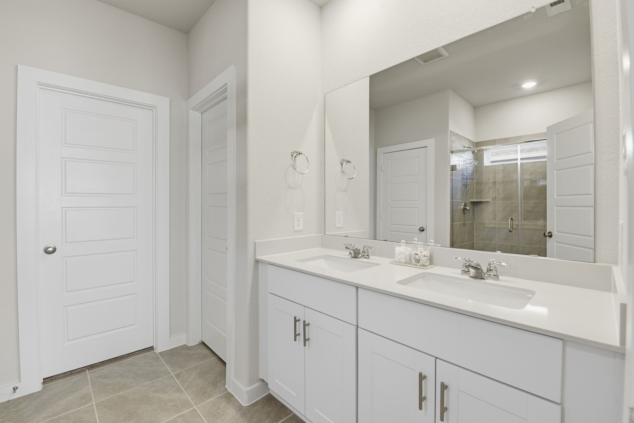 18623 Frost Ridge Drive Crosby, TX 77532 - Photo 23 of 40 Primary Bathroom