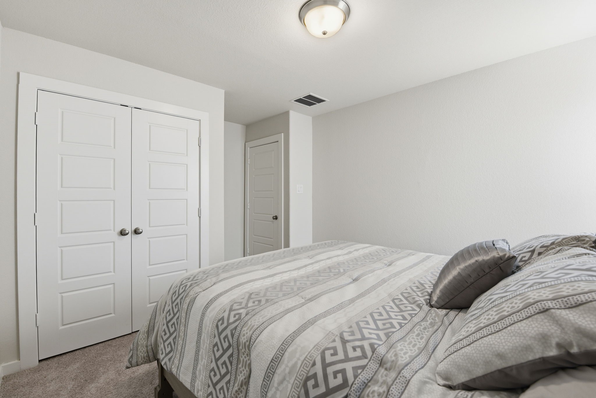 18623 Frost Ridge Drive Crosby, TX 77532 - Photo 31 of 40 Secondary Bedroom