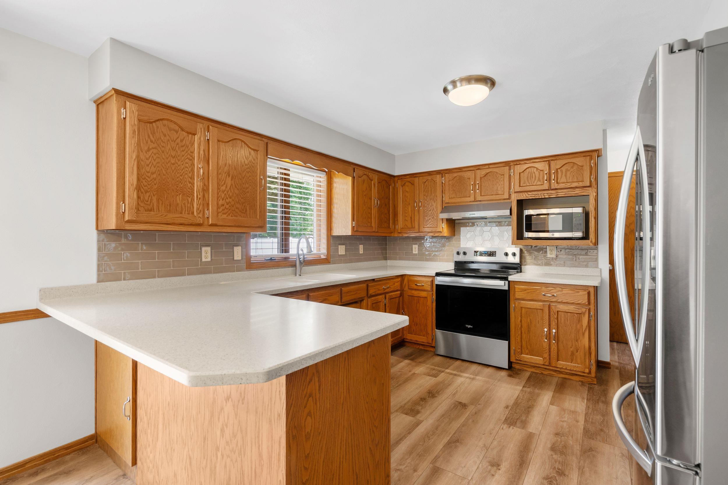 2615 West Sunnyview Circle Appleton, WI 54914 - Photo 12 of 44