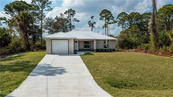 $279,000 | 6203 Hob Court, LaBelle, FL 33935