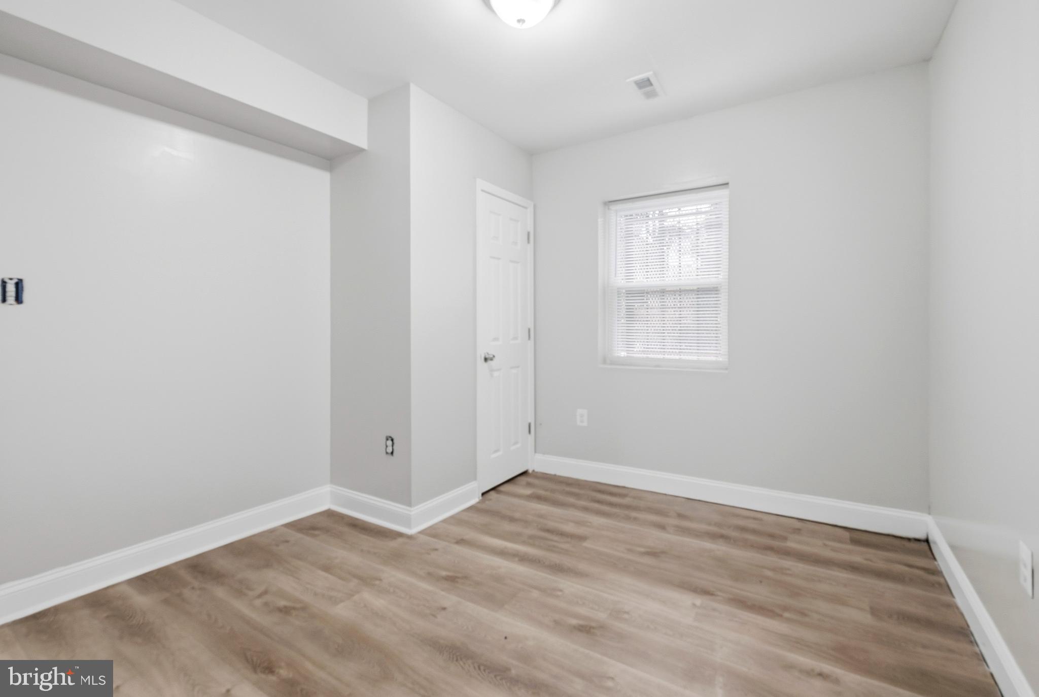 4633 Hillside Road Southeast Washington, DC 20019 - Photo 10 of 12