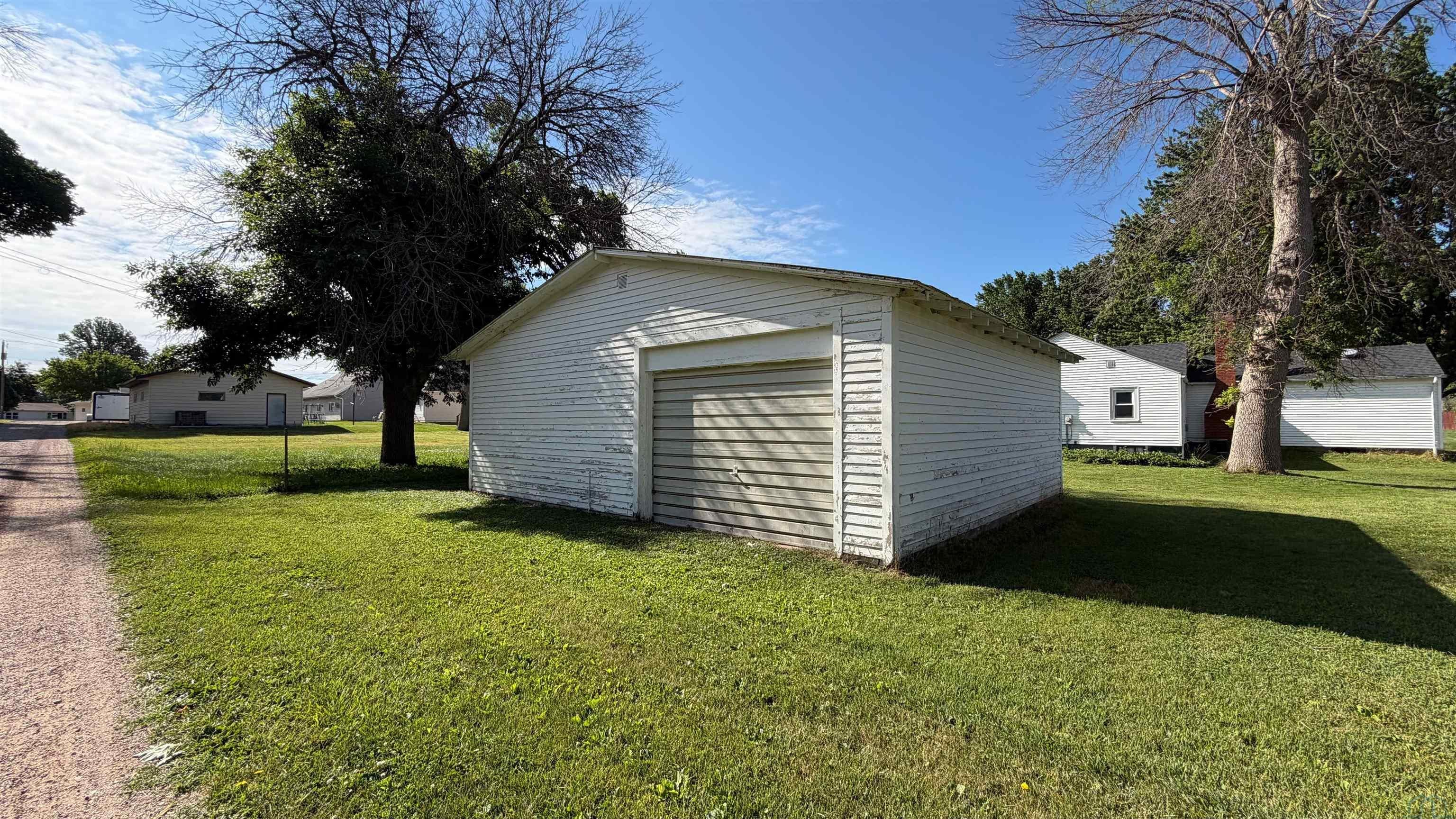 905 5th Street Sheldon, IA 51201 - Photo 21 of 27 Gallery Image 21