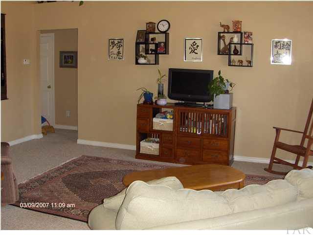 6862 Cedar Ridge Circle Milton, FL 32570 - Photo 5 of 17 Gallery Image 5