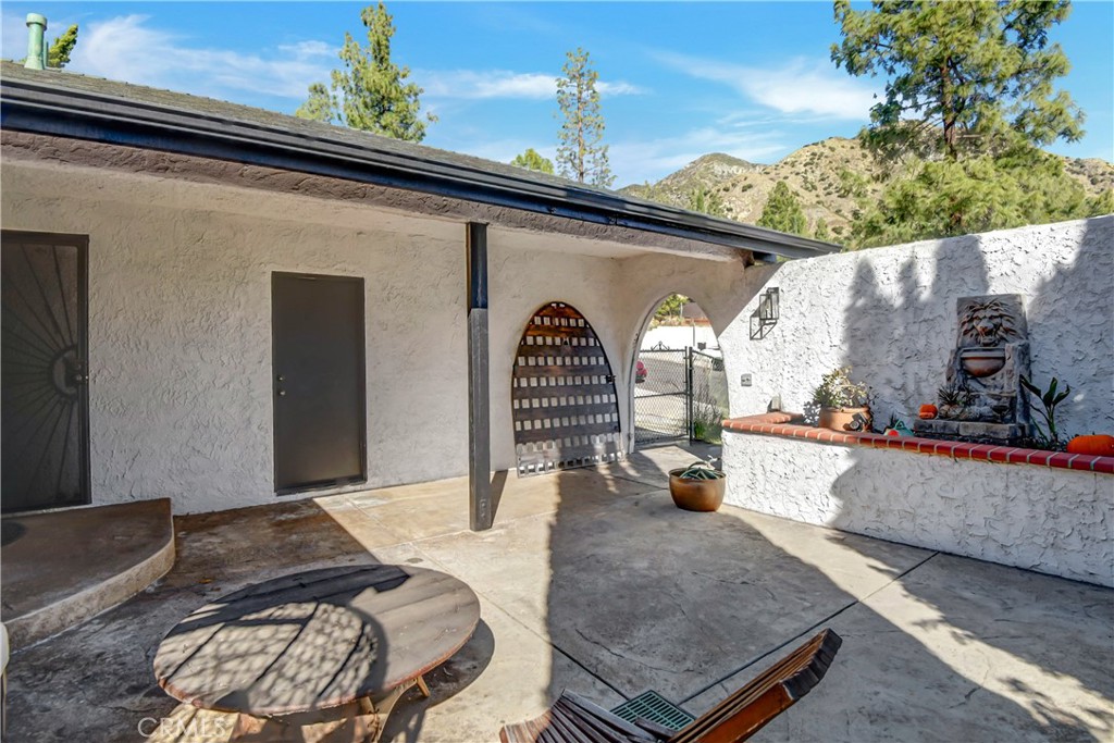 14003 Candlewood Drive Sylmar, CA 91342 - Photo 4 of 18