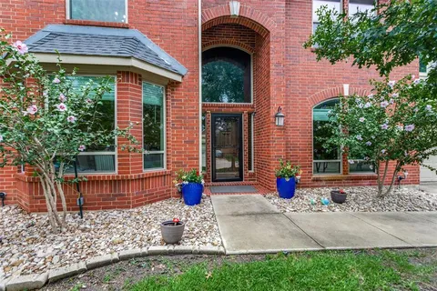 $475,000 | 6707 Canyon Crest Drive, Fort Worth, TX 76132