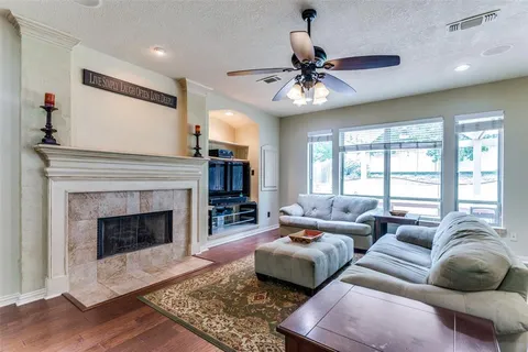$475,000 | 6707 Canyon Crest Drive, Fort Worth, TX 76132