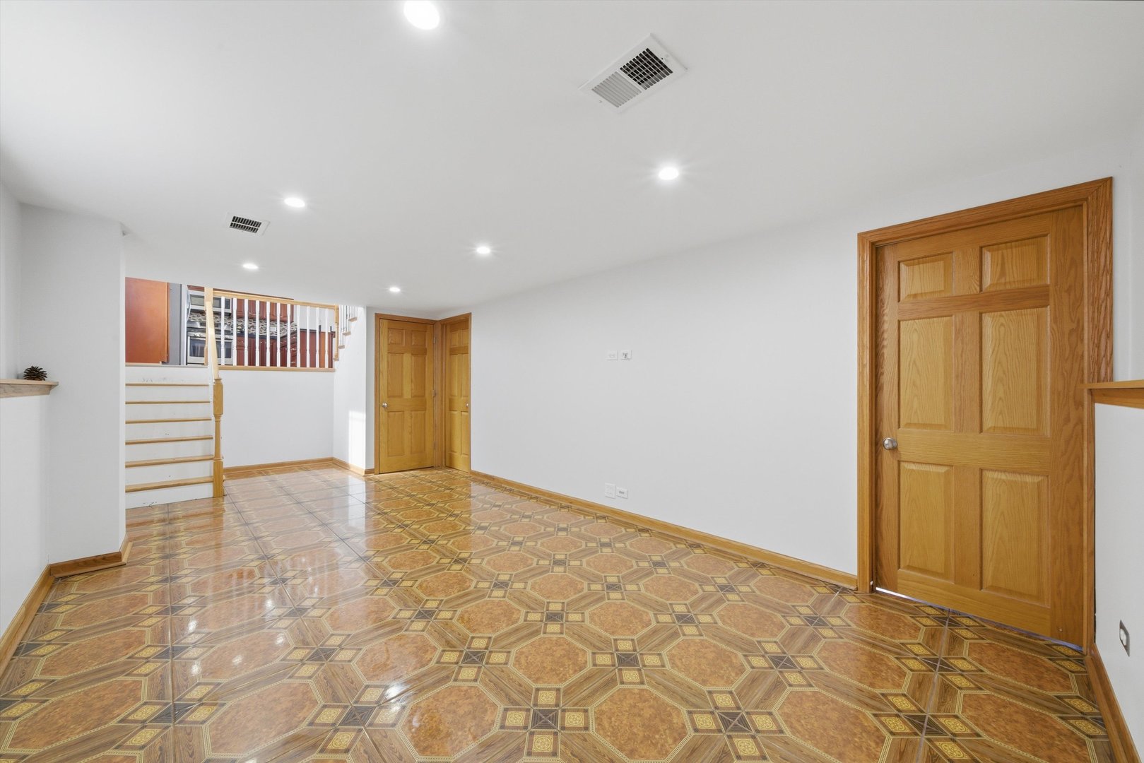 10725 Rutherford Avenue Worth, IL 60482 - Photo 31 of 44 a view of an empty room