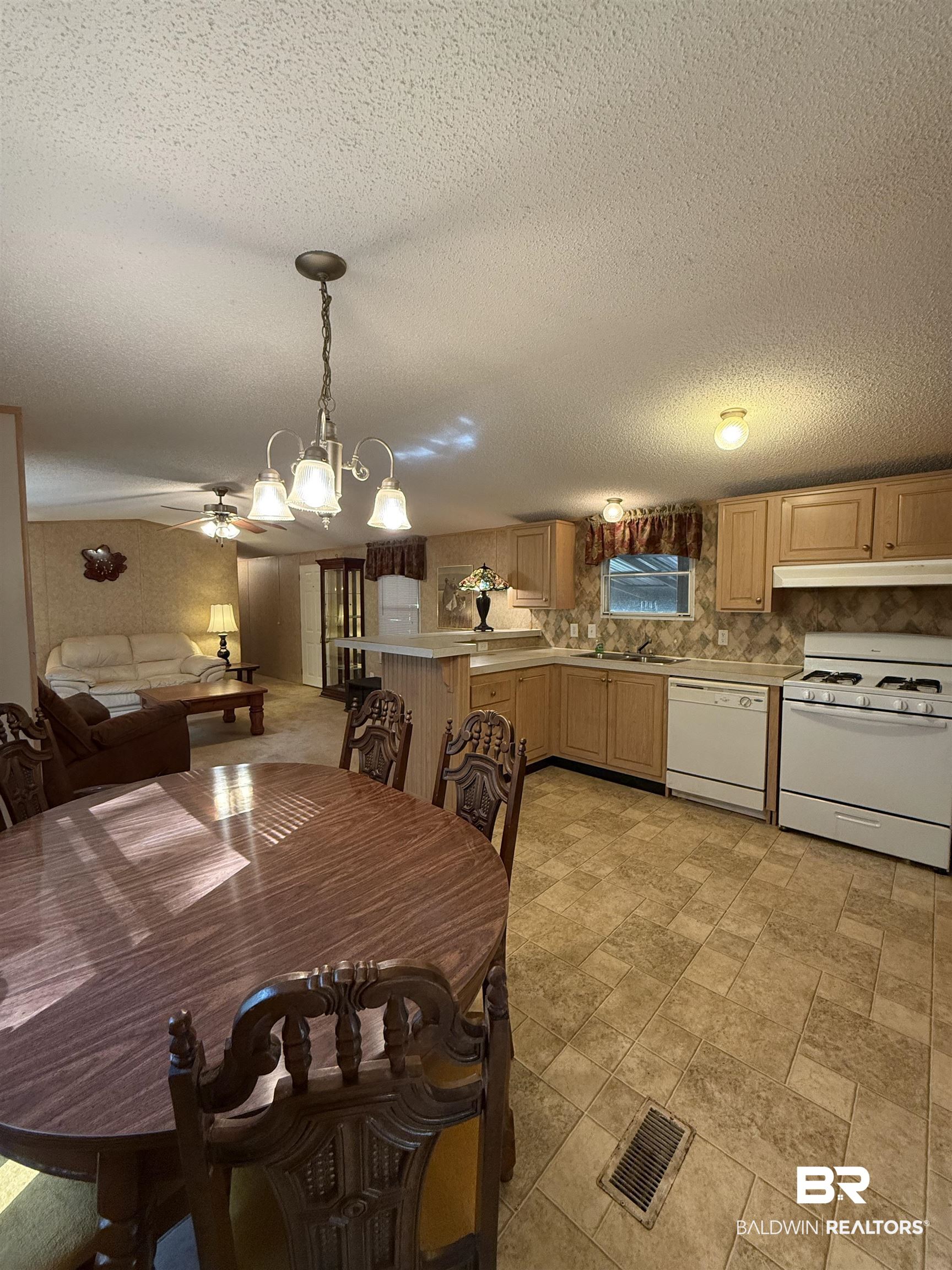 56 Thunder Road Evergreen, AL 36401 - Photo 9 of 35