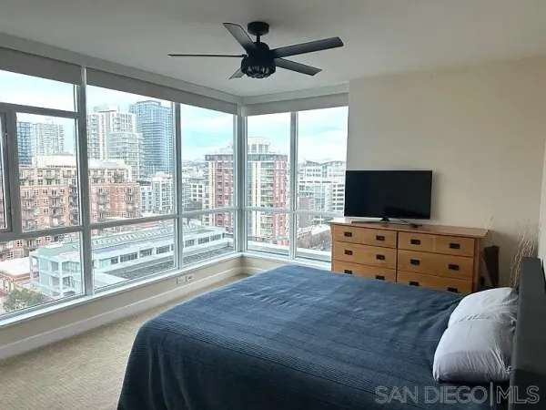 $4,195 | 325 7th Avenue, Unit 1301, San Diego, CA 92101