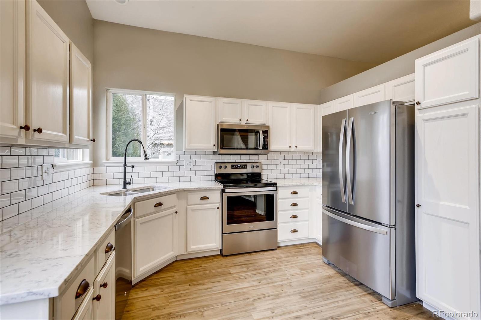 619 Timbervale Trail Highlands Ranch, CO 80129 - Photo 5 of 28