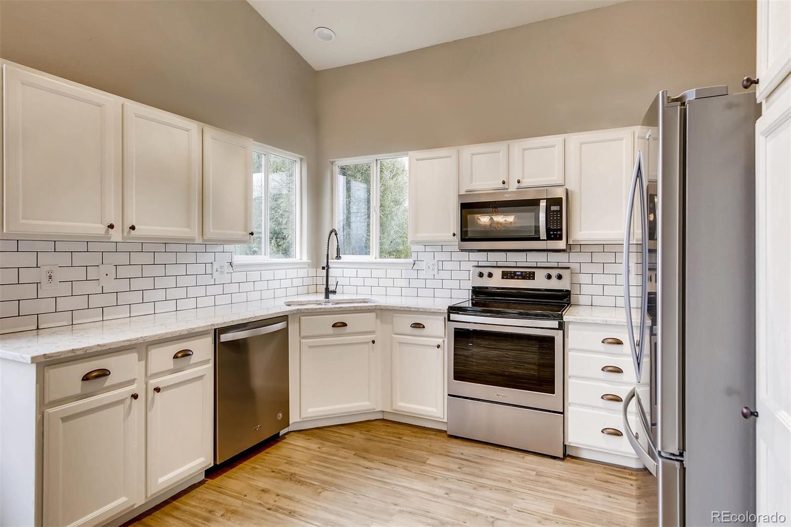 619 Timbervale Trail Highlands Ranch, CO 80129 - Photo 6 of 28
