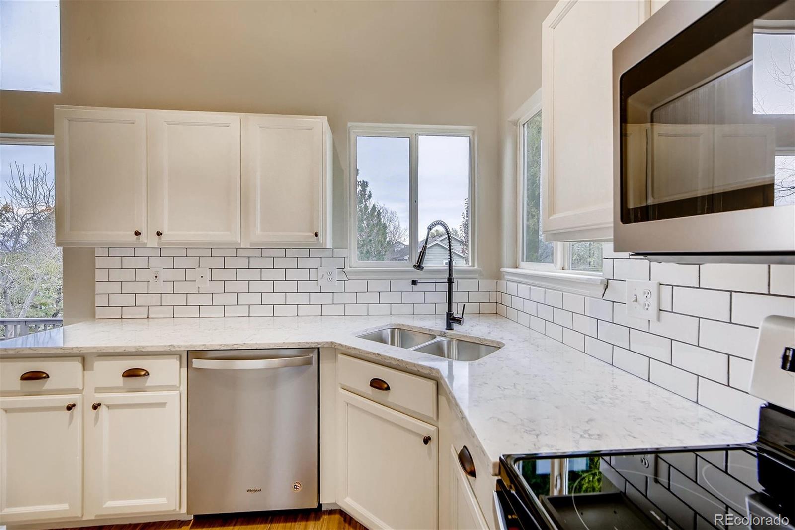 619 Timbervale Trail Highlands Ranch, CO 80129 - Photo 7 of 28