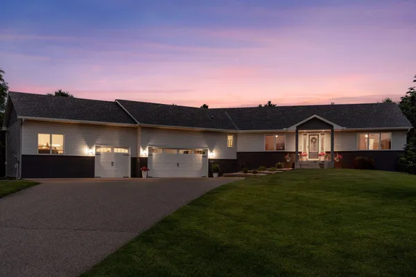 $675,000 | 17007 Vickers Street Northeast, Ham Lake, MN 55304