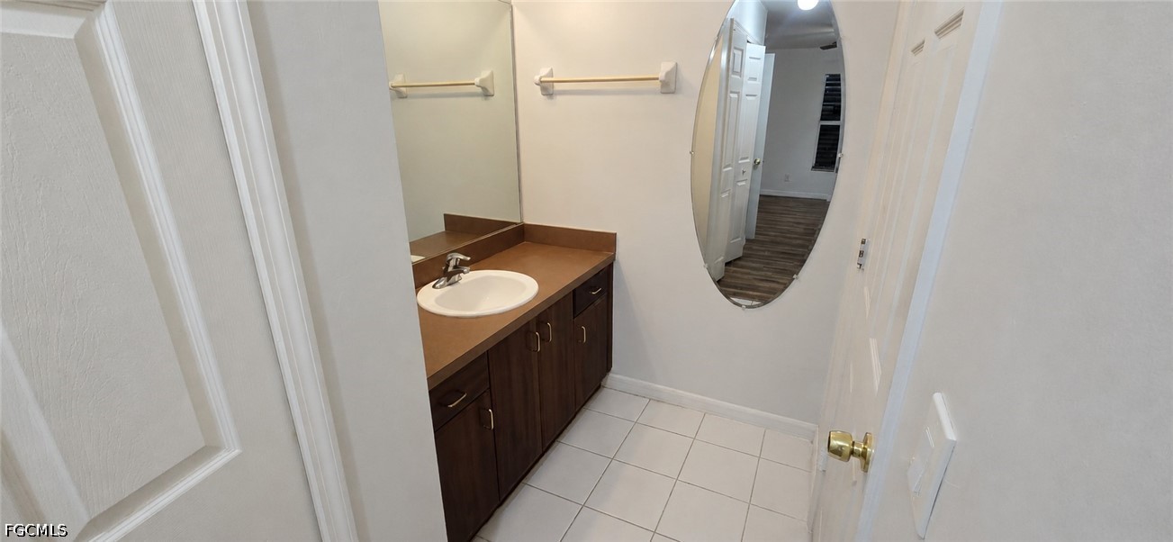 573 Bell Boulevard Lehigh Acres, FL 33974 - Photo 4 of 13