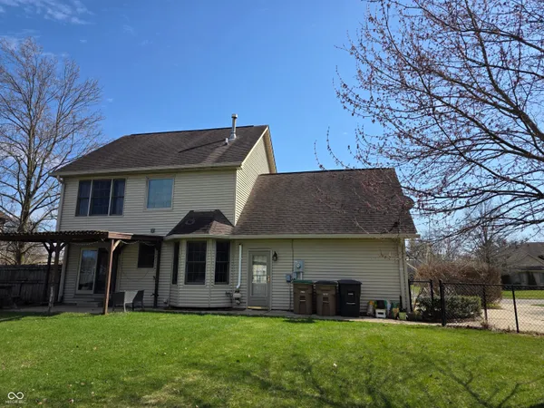 $375,000 | 2042 Parkside Drive, Columbus, IN 47203