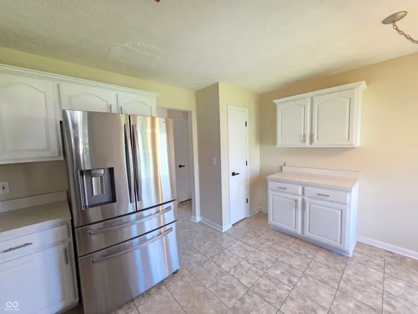 $375,000 | 2042 Parkside Drive, Columbus, IN 47203