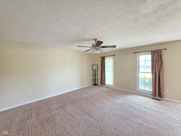 $375,000 | 2042 Parkside Drive, Columbus, IN 47203