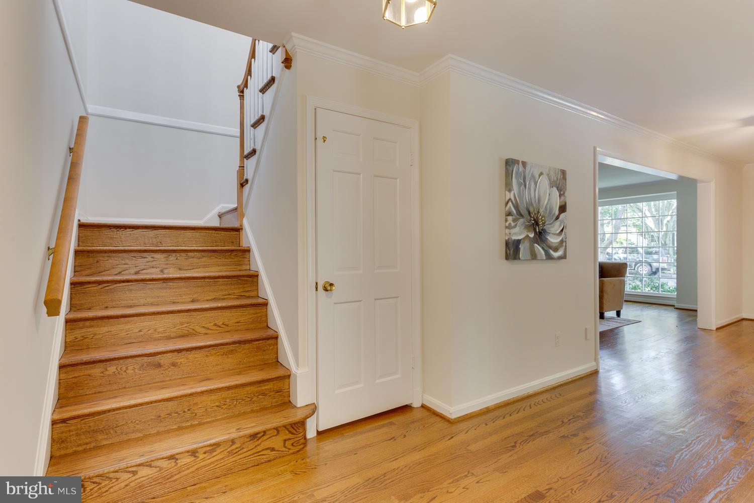 4405 Tournay Road Bethesda, MD 20816 - Photo 18 of 28 Stairwell