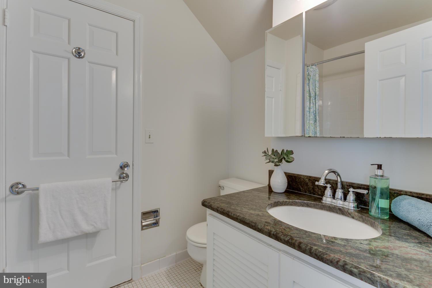 4405 Tournay Road Bethesda, MD 20816 - Photo 21 of 28 Full Hall Bath