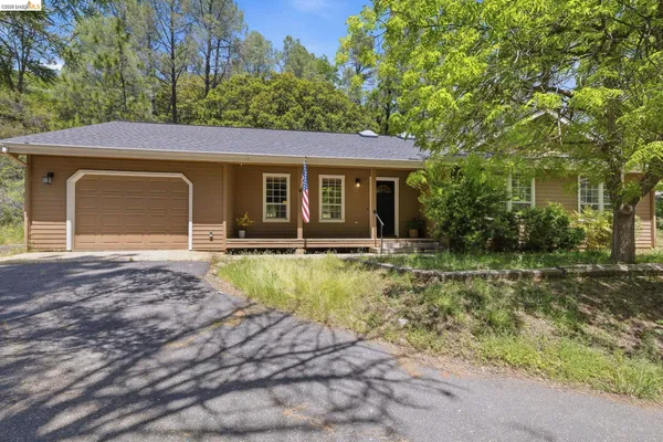 $454,995 | 21440 Tuolumne Road North, Twain Harte, CA 95383