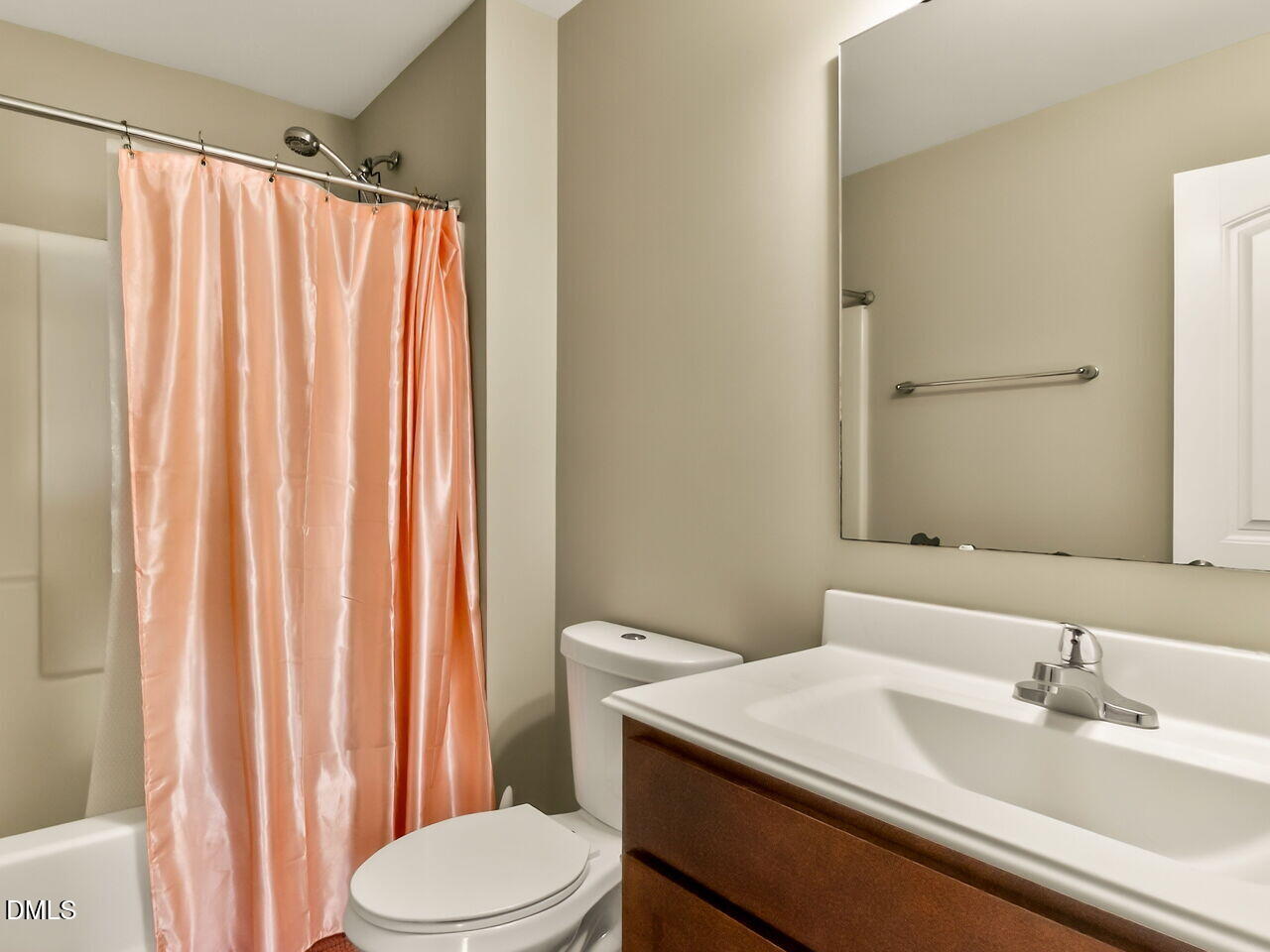 8 Solstice Lane Garner, NC 27529 - Photo 24 of 30 024-1280x960-hall-bath