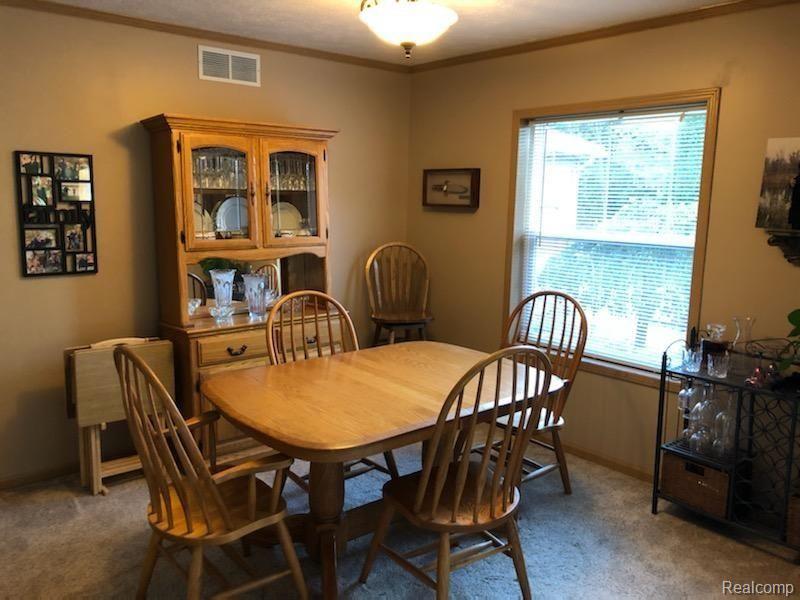 2860 Stanton Road Oxford, MI 48371 - Photo 19 of 33 dining room.jpg