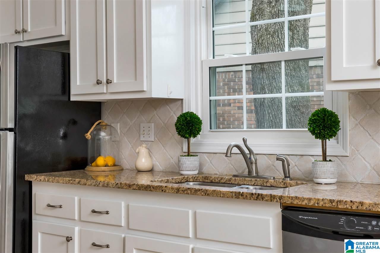 1517 Saulter View Road Birmingham, AL 35209 - Photo 12 of 30